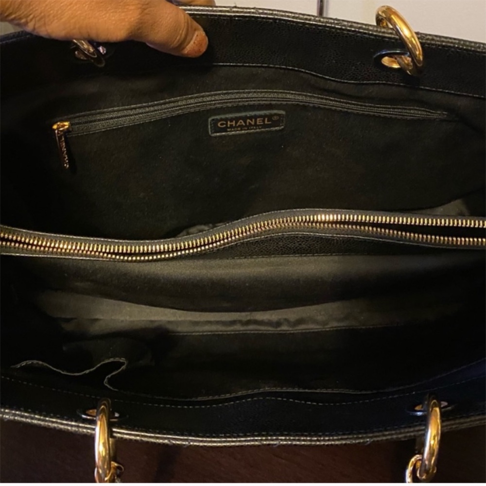 SHARING RARE CHANEL GST XL Caviar Quilted Bag 💗💕 - Picture 8 of 12